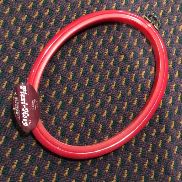 NWT Embroidery Hoop and Heart and praying hands design transfers - Picture 6 of 16